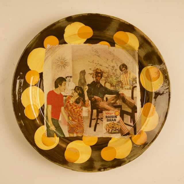 Plate with slip decoration
